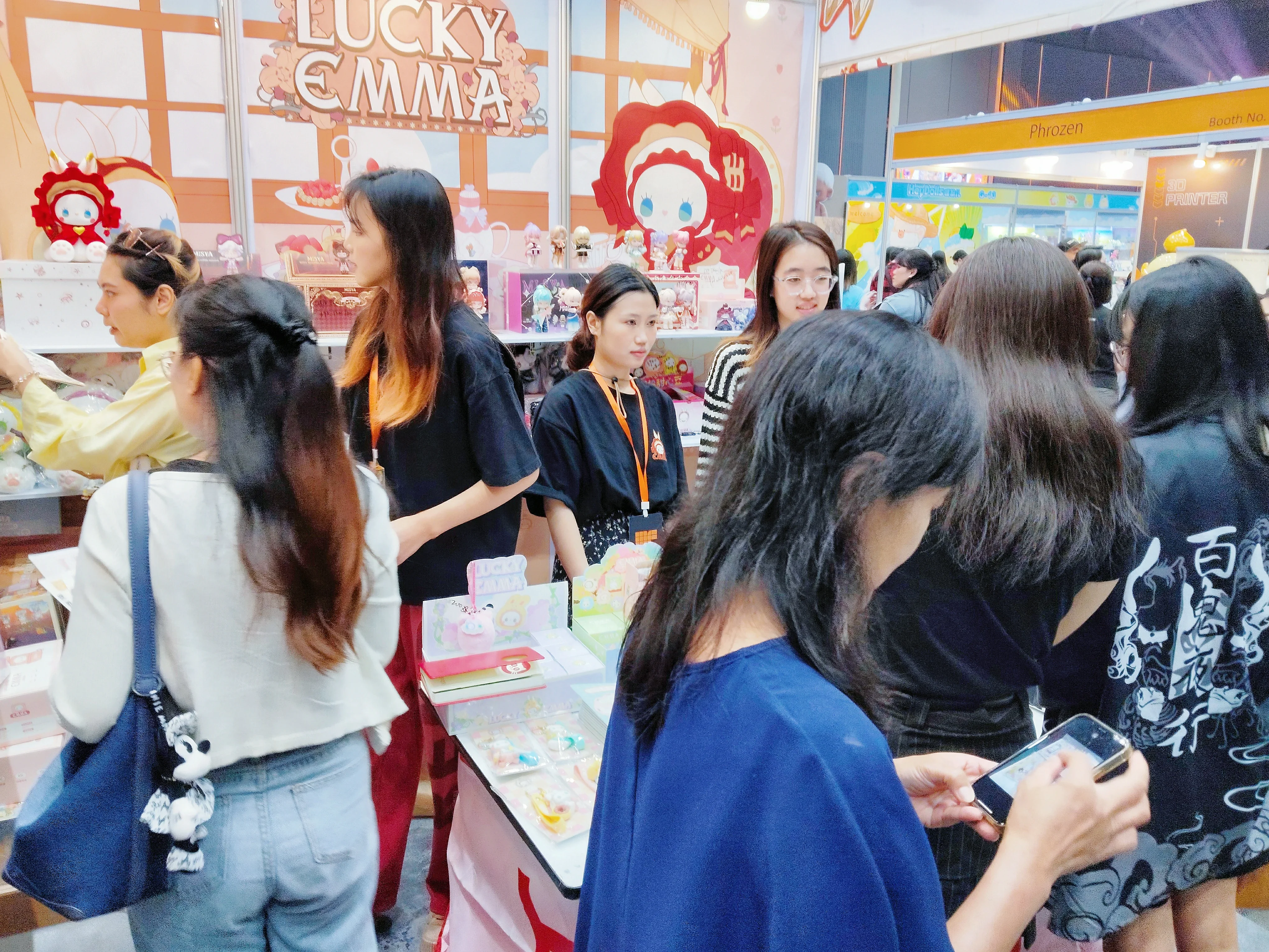 LUCKY EMMA Shines at Wonder Festival 2024 in Bangkok 2 format,webp